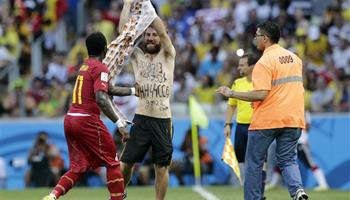 The man who invaded the pitch during the Germany-Ghana match at the World Cup was a neo-Nazi sympathizer, according to a report that will be delivered to FIFA on Monday.