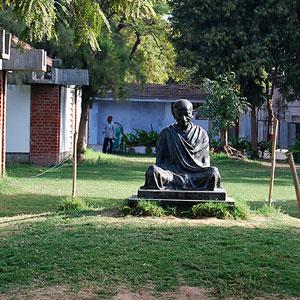 Gandi Statue